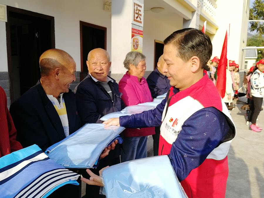 QQ图片20171027083632_meitu_4.jpg QQ图片20171027083632_meitu_4.jpg