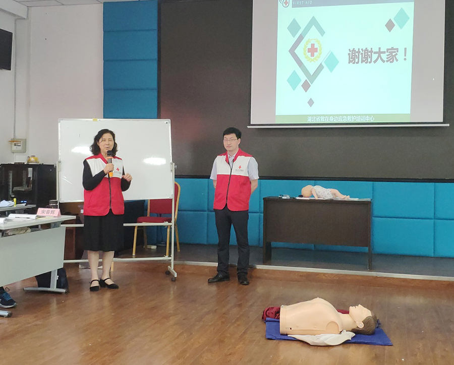 7 统一全省心肺复苏操作流程.jpg